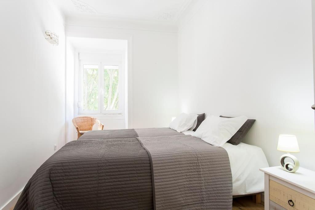 Near The River 3 Bedrooms Flat, With Ac For 9 Apartment Lisbon