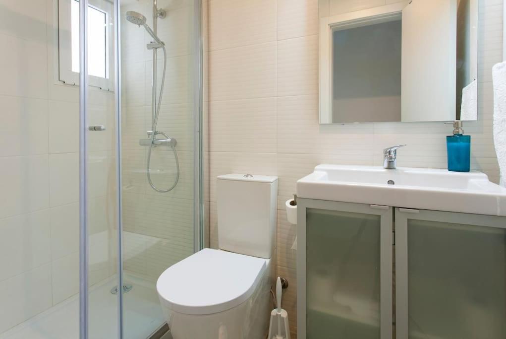 Near The River 3 Bedrooms Flat, With Ac For 9 * Lisbon